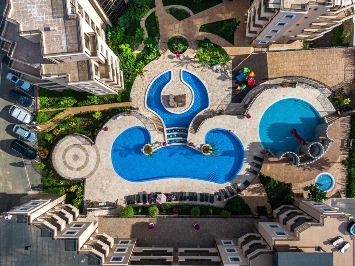 Millennium II Family Paradise Aparthotel Sveti Vlas Esterno foto