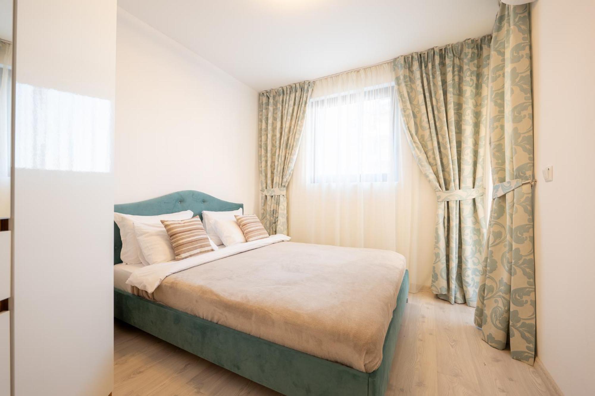 Millennium II Family Paradise Aparthotel Sveti Vlas Esterno foto
